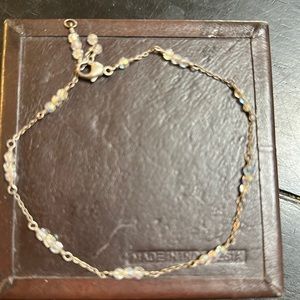 Lori, Lori, antique silver anklet with iridescent, clear crystals